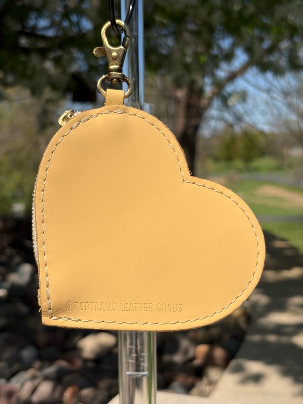 Heart Coin Pouch Portland Leather Goods Vanilla Yellow Full-Grain Leather NWOT - Picture 2 of 7